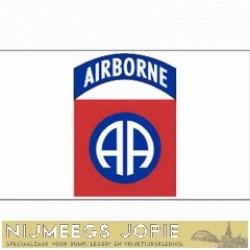airborne AA vlag, wit AA-82e division