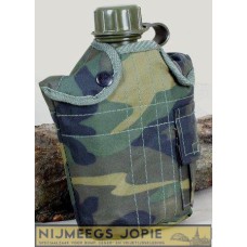 veldfles nieuw met camouflage hoesje