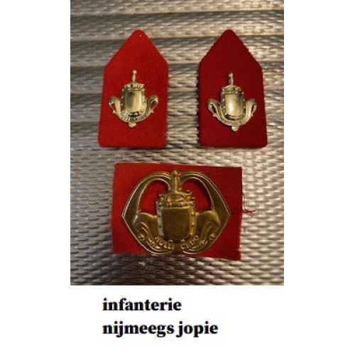 baret embleem infanterie, schild rood