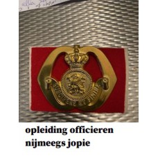 baret embleem opleidingscentrum officieren, 