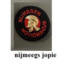 2024 nijmegen embleem met helm