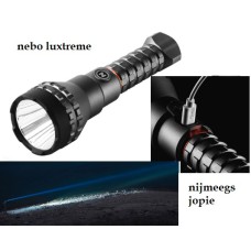 zaklamp nebo Luxtreme, ver gebundelde lichtstraal