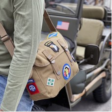 pukkel canvas met emblemen WW2 versie, nieuw binnen