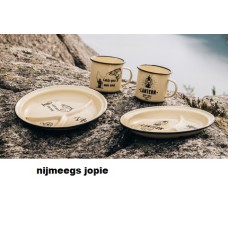emaille mok (7,50) of bord (10,95), outdoor