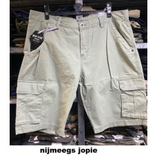korte broek new star brisbane, licht groen/khaky, op=op